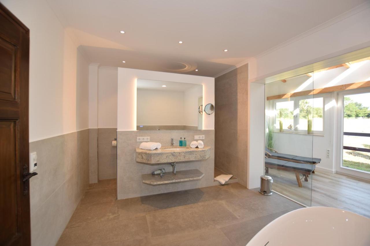 Landhaus Hideaway Mit Aussenpool, Sauna Und Kamin Bosau ภายนอก รูปภาพ
